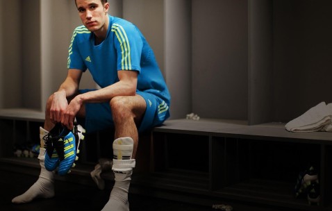 开云体育平台-字母哥回归首秀引爆全场，状态神勇助比赛悬念迭起，美国观众沸腾狂欢！字母哥震撼回归！神勇表现引爆狂欢现场