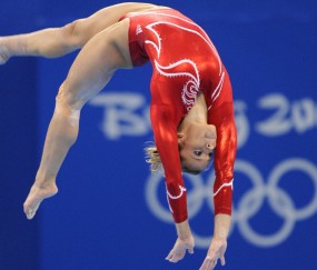 开云平台-当爆冷不再是意外，哈兰德弑旧主，宣告足球进入巨兽时代，哈兰德手刃旧主！足球巨兽时代正式降临