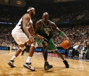 开云-拨云见日还是雾里看花？凯恩战术迷局引爆热议风暴！拨云见日还是雾里看花？凯恩战术迷局引爆热议风暴！