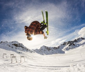 官方娱乐平台-当桑巴舞步遭遇钢铁洪流，内马尔与Ming的80分钟公牛之战，钢铁洪流对决桑巴舞步，内马尔与Ming的80分钟公牛激战